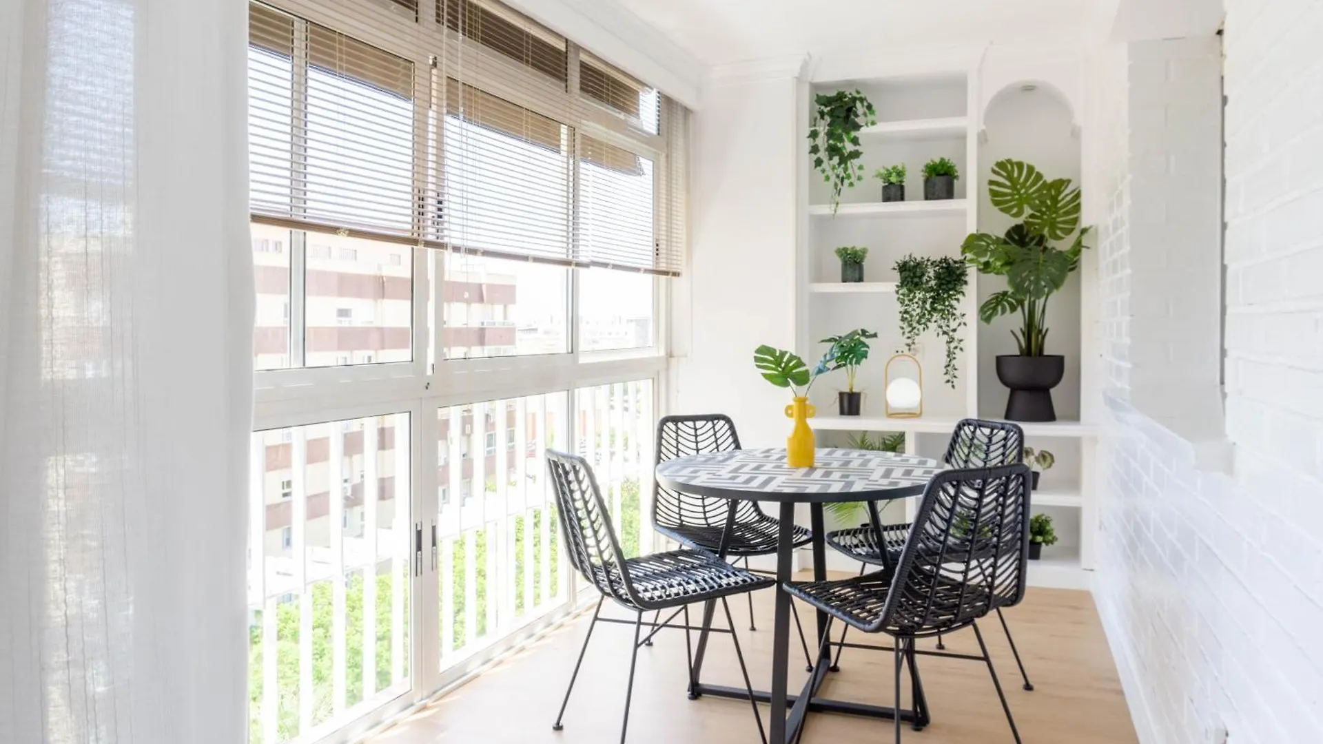 Boutique Flat Malaga Airport Apartment